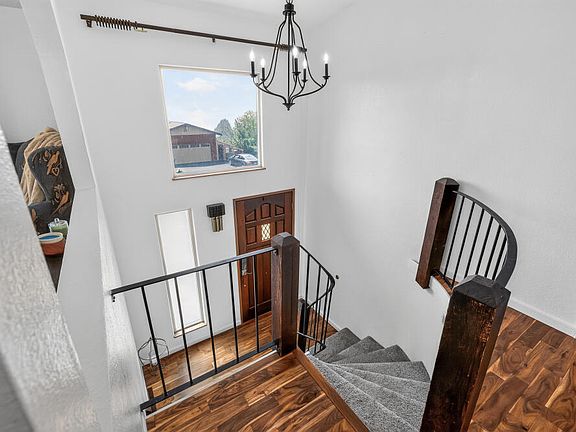 5th image of 2019 Watson St
