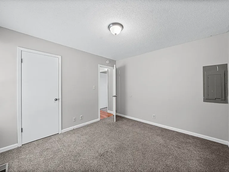 541 Donna Dr — Photo 26