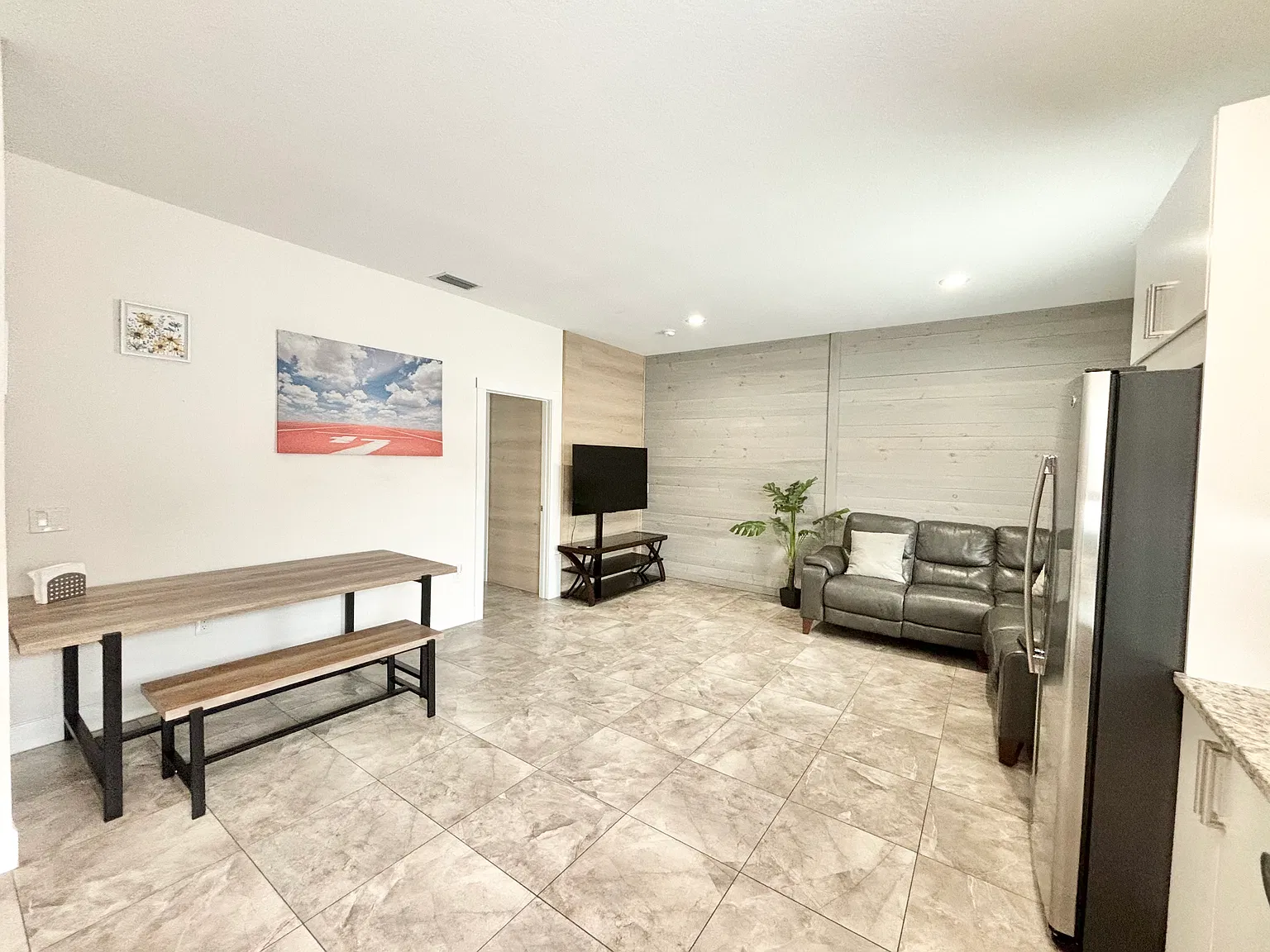 5743 Palmer Blvd — Photo 4