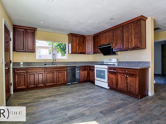 4th image of 2419 Sylvian Ln