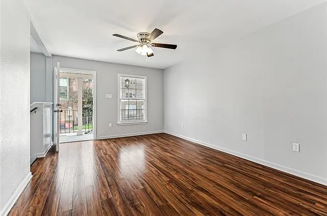 3 bed, 2.0 bath, 1350 sqft, $1,950 — Photo 2