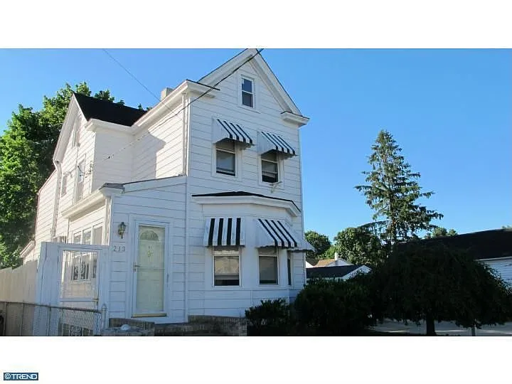 213 Harrison Ave photo 1