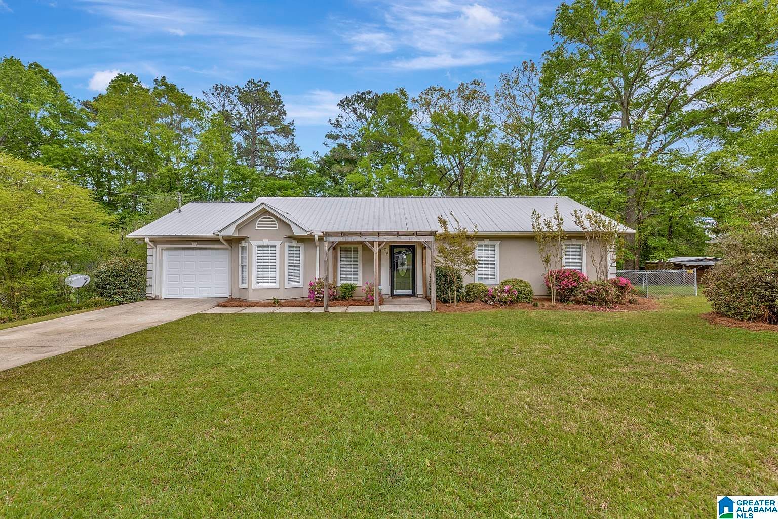 902 Dogwood Dr, Pell City, AL 35128 | Zillow