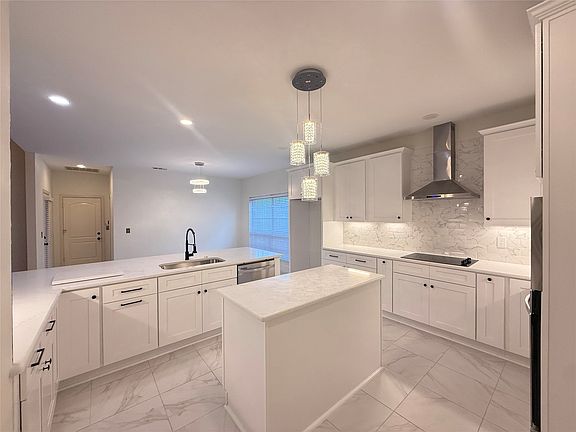 2nd image of 2316 Windy Ridge Ct