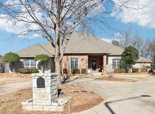 2205 Amber Rd, Oklahoma City, OK 73170