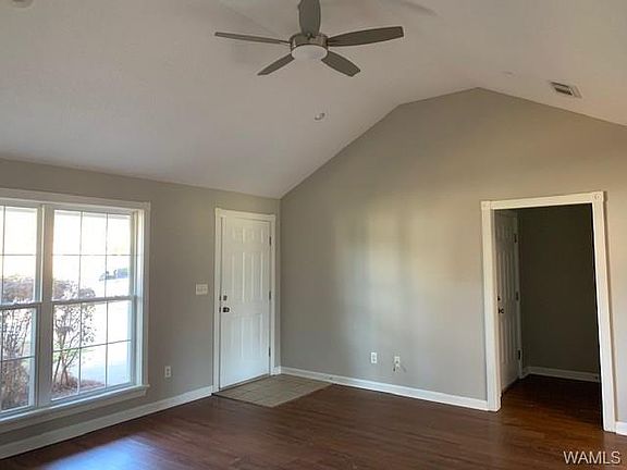 4th image of 13838 Roanoke Dr