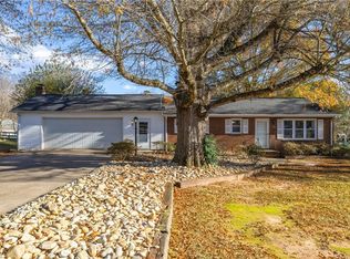 1289 Micol Ln, Kernersville, NC 27284