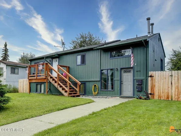 1412 Kinnikinnick St, Anchorage, AK 99508