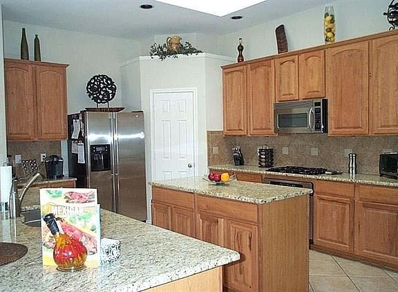 5th image of 512 Wentworth Dr