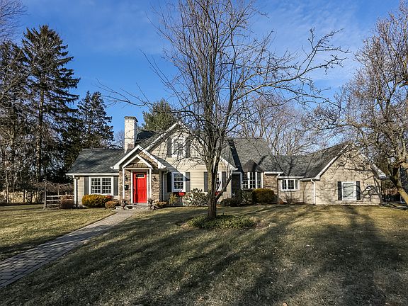 2nd image of 43 Mayfair Way