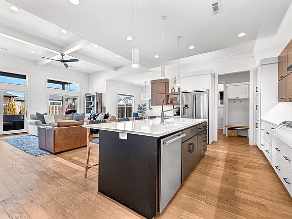 4th image of 3508 SW Starburst Ave
