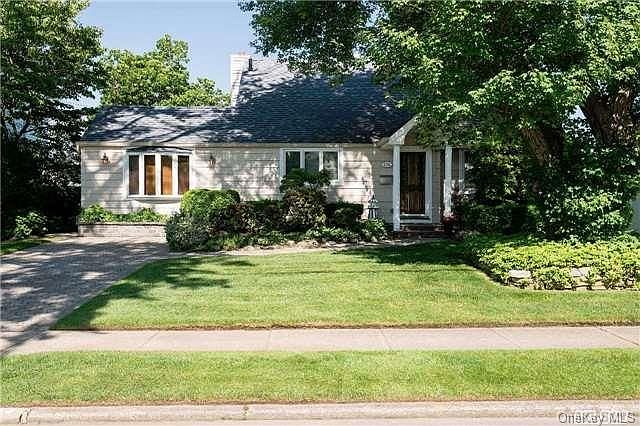 1st image of 274 Eastlake Avenue