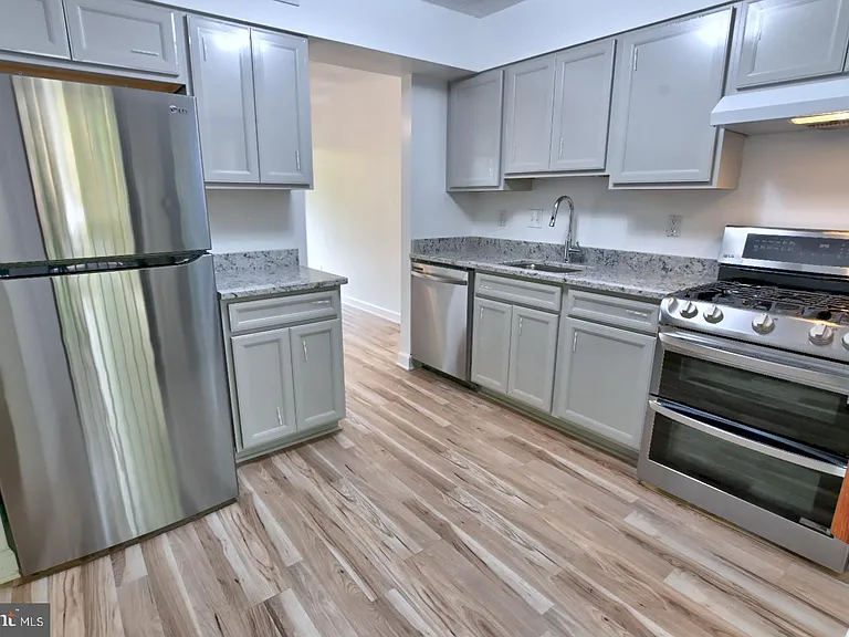 1580 Moorings Dr #11B — Photo 49