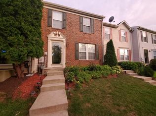 121 Foxbay Ln, Glen Burnie, MD 21061