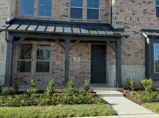 717 4th St, Argyle, TX 76226