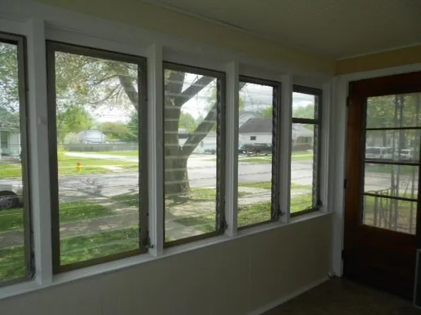 2531 Dillman St, Terre Haute, IN 47802