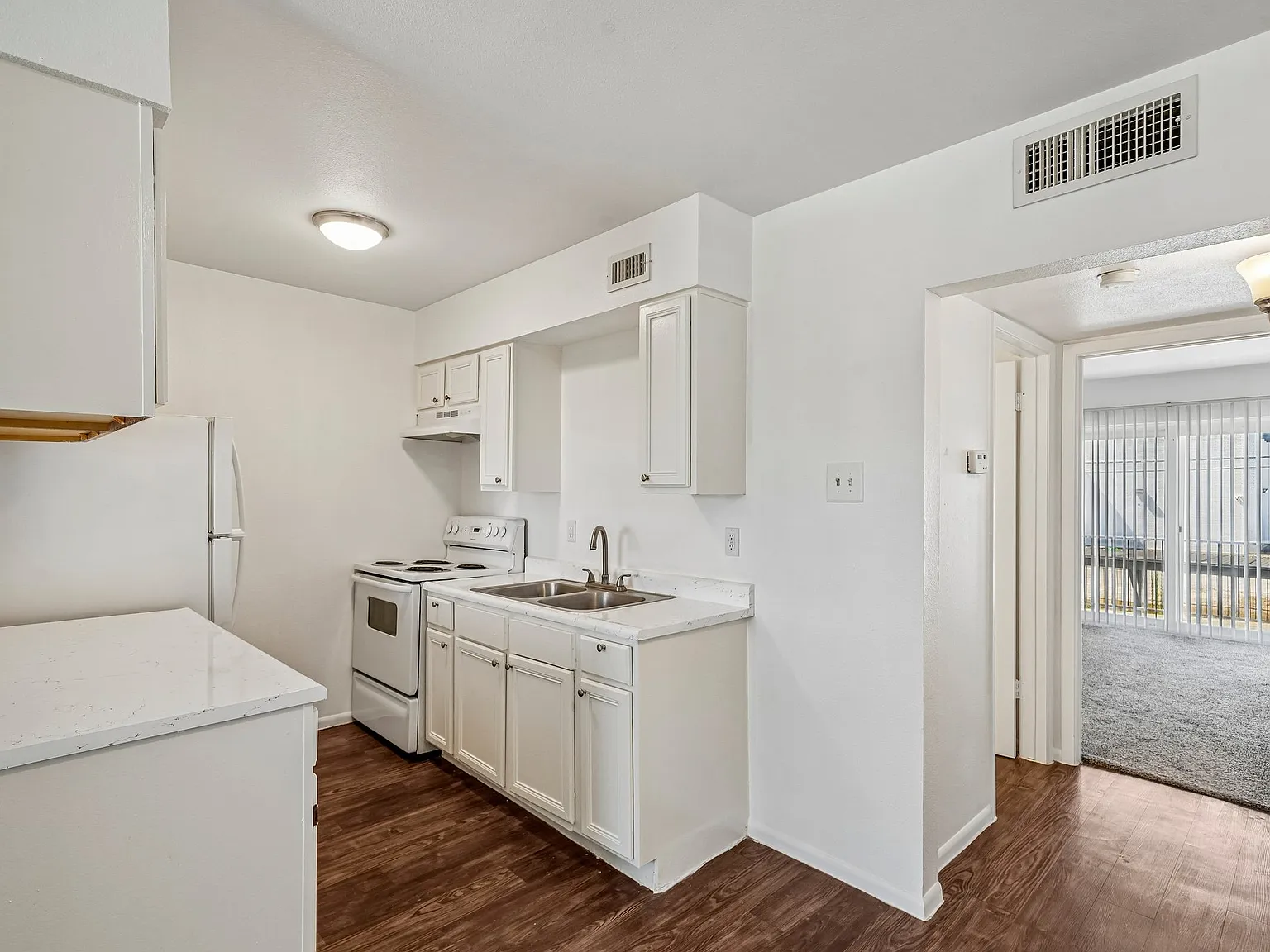 Casa Luna Apartments — Photo 3