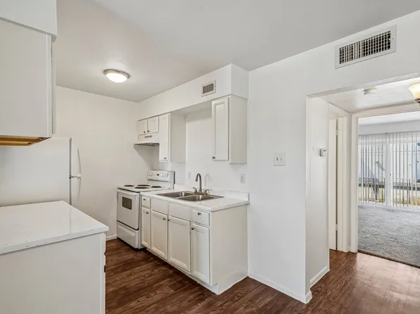 Casa Luna Apartments