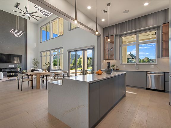 5th image of 421 Sunrise Ridge Dr