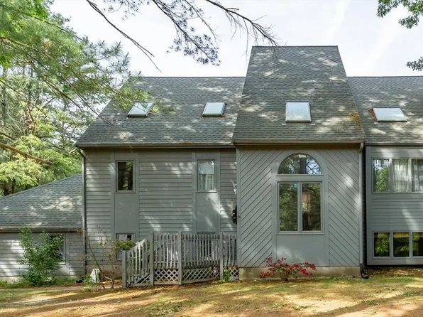 88 Newcomb St, Park Hall, MD 20667