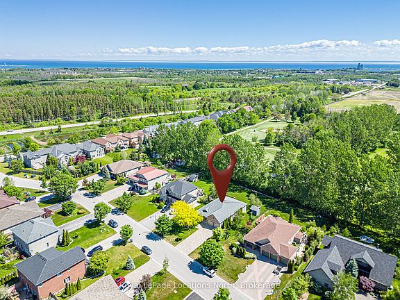 3rd image of 19 Kells Cres