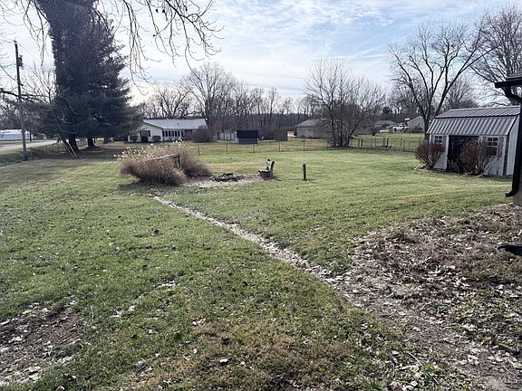 4th image of 4203 Darr Dr