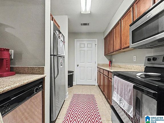 4th image of 3218 Veterans Memorial Pkwy APT 1206