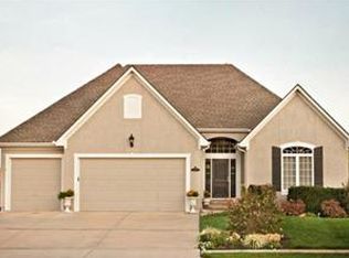 14735 S Glen Eyrie St, Olathe, KS 66061