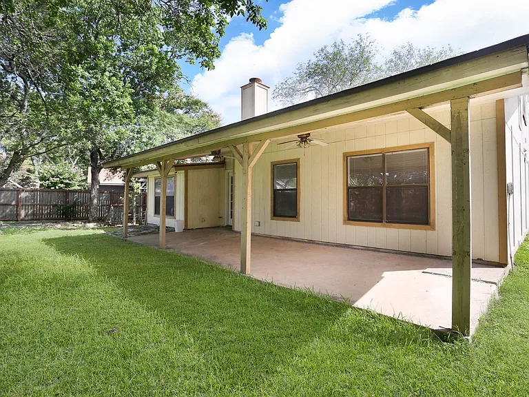 11009 Almond Park — Photo 4