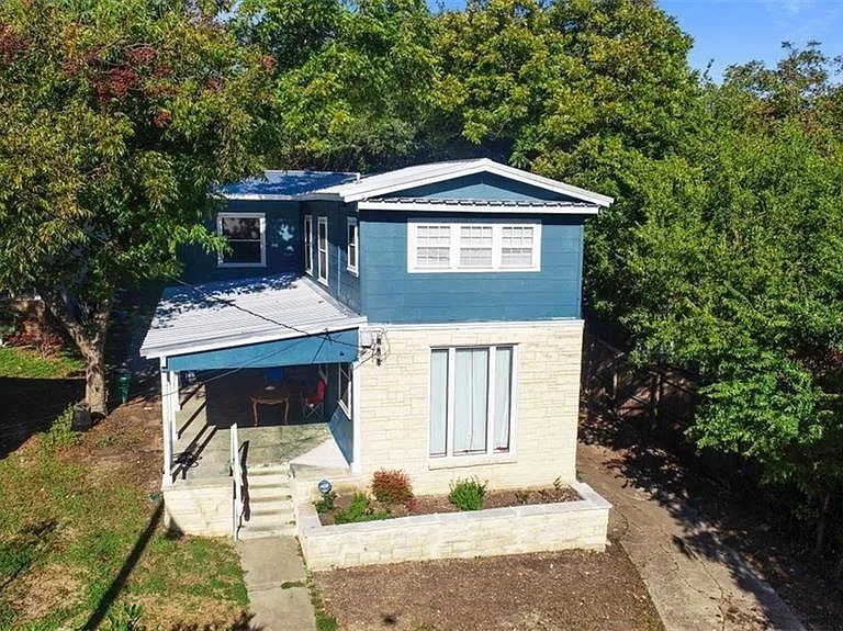 3306 Liberty St — Photo 1