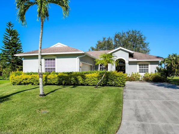 945 Sapling DR, NAPLES, FL 34120