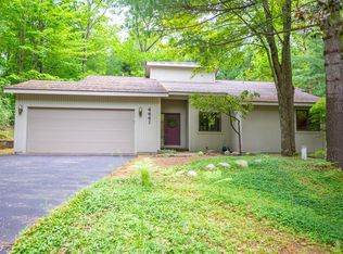 4441 E Timberwood Dr, Traverse City, MI 49686
