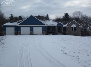 5418 N McKinley Rd, Flushing, MI 48433