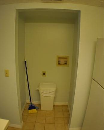 5th image of 8600 Ridgewood Ave #3201