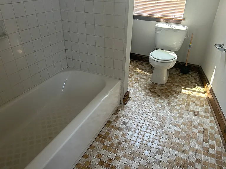 5101-21 Walnut St #A303 — Photo 3
