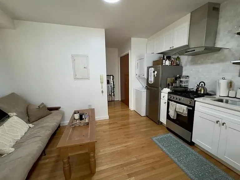 1009 Waverly St #1A — Photo 7