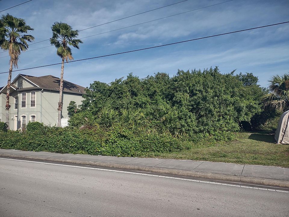 1st image of 2743 SW Rosser Boulevard