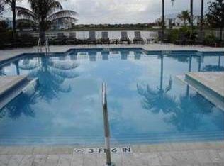 10719 NW 75th St, Doral, FL 33178