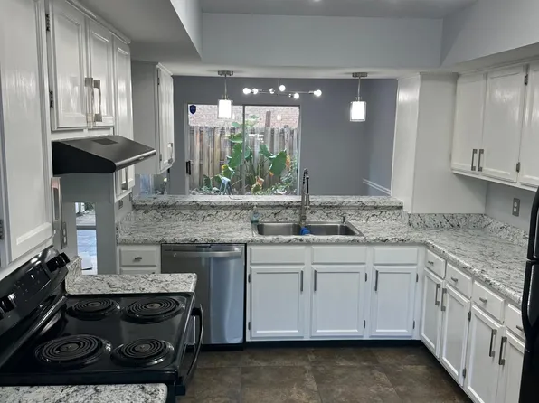 6701 Dickens Ferry Rd APT 110, Mobile, AL 36608