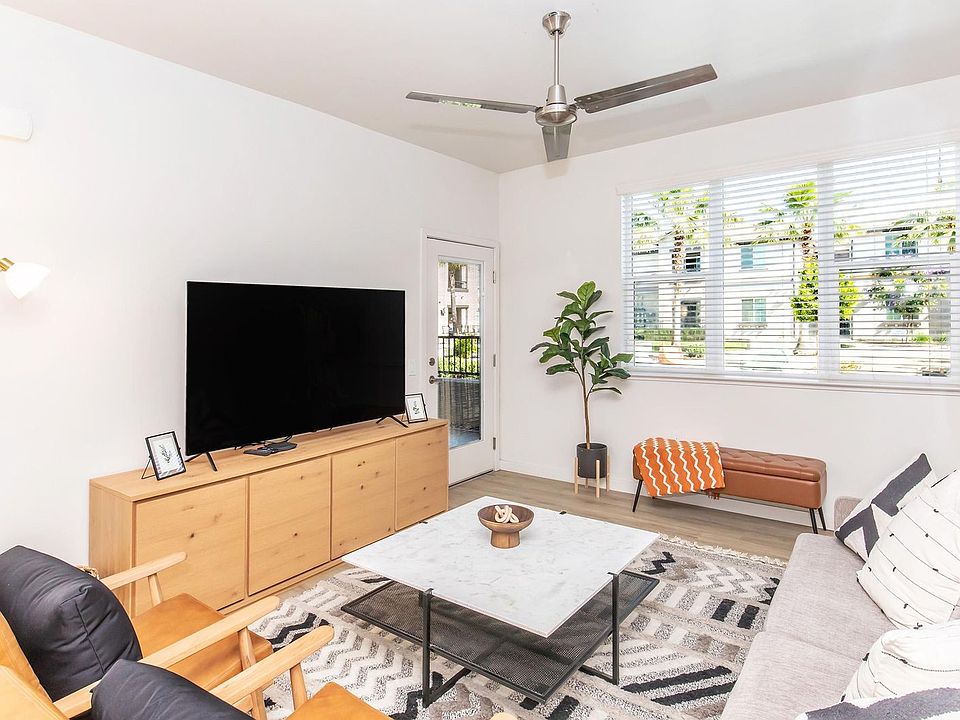 1st image of 925 W Lathrop Rd #353