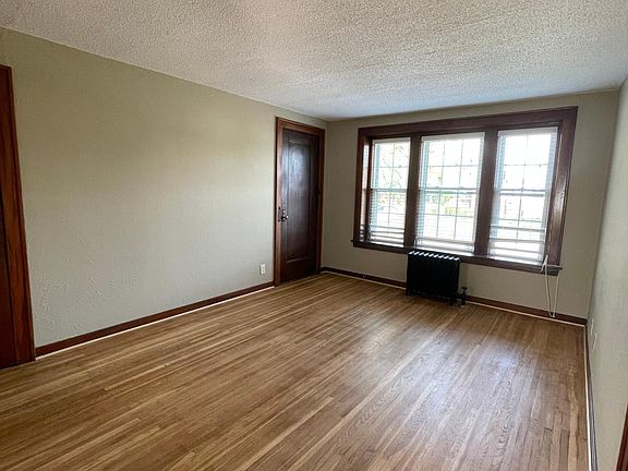2nd image of 1054 Kenmore Ave #8