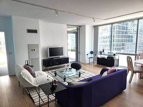 5th image of 8 Randolph St #1108