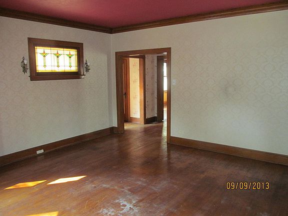 4th image of 4726 N Kenton Ave