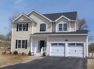 31 Derby St, Framingham, MA 01701