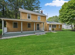 85 Lewis Rd, East Quogue, NY 11942