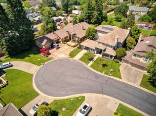 6105 Fountaindale Way, Carmichael, CA 95608