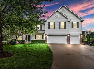 2148 Wildwood Meadows Ct, Chesterfield, MO 63005