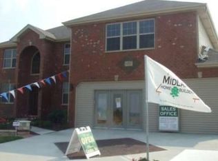 6267 Ojai Dr, Richton Park, IL 60471