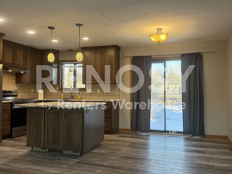 4648 Cedar Lake Rd S #1 — Photo 2