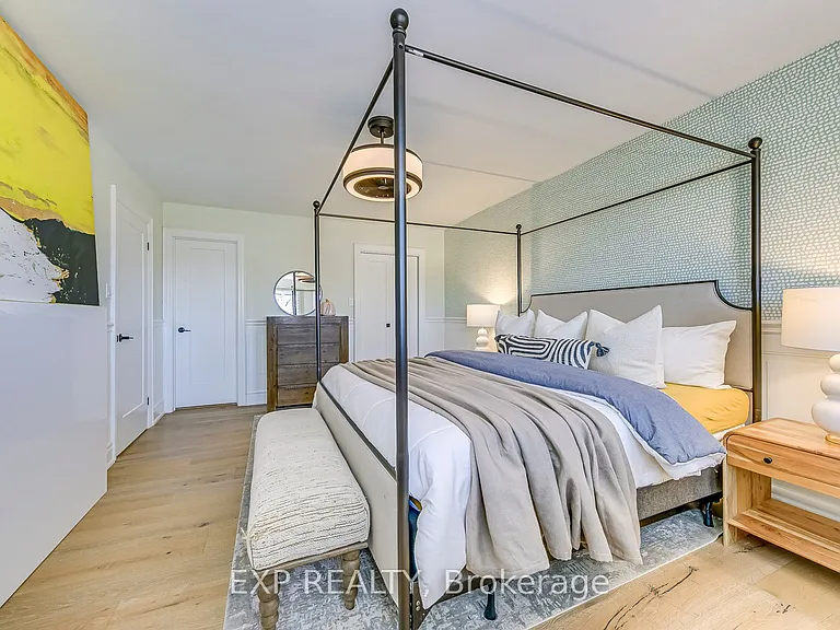 322 Mary St — Photo 28